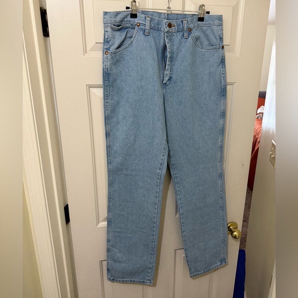Wrangler Light Blue Men's Straight Jeans Size 34x32